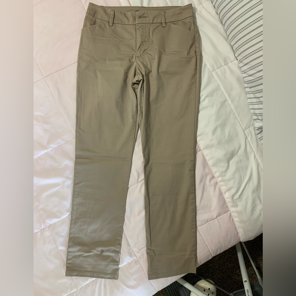 Straight leg relaxed fit khaki color Lee pants